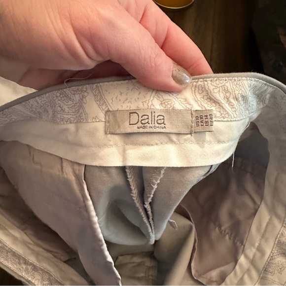 Grey ankle pants - Picture 2 of 2